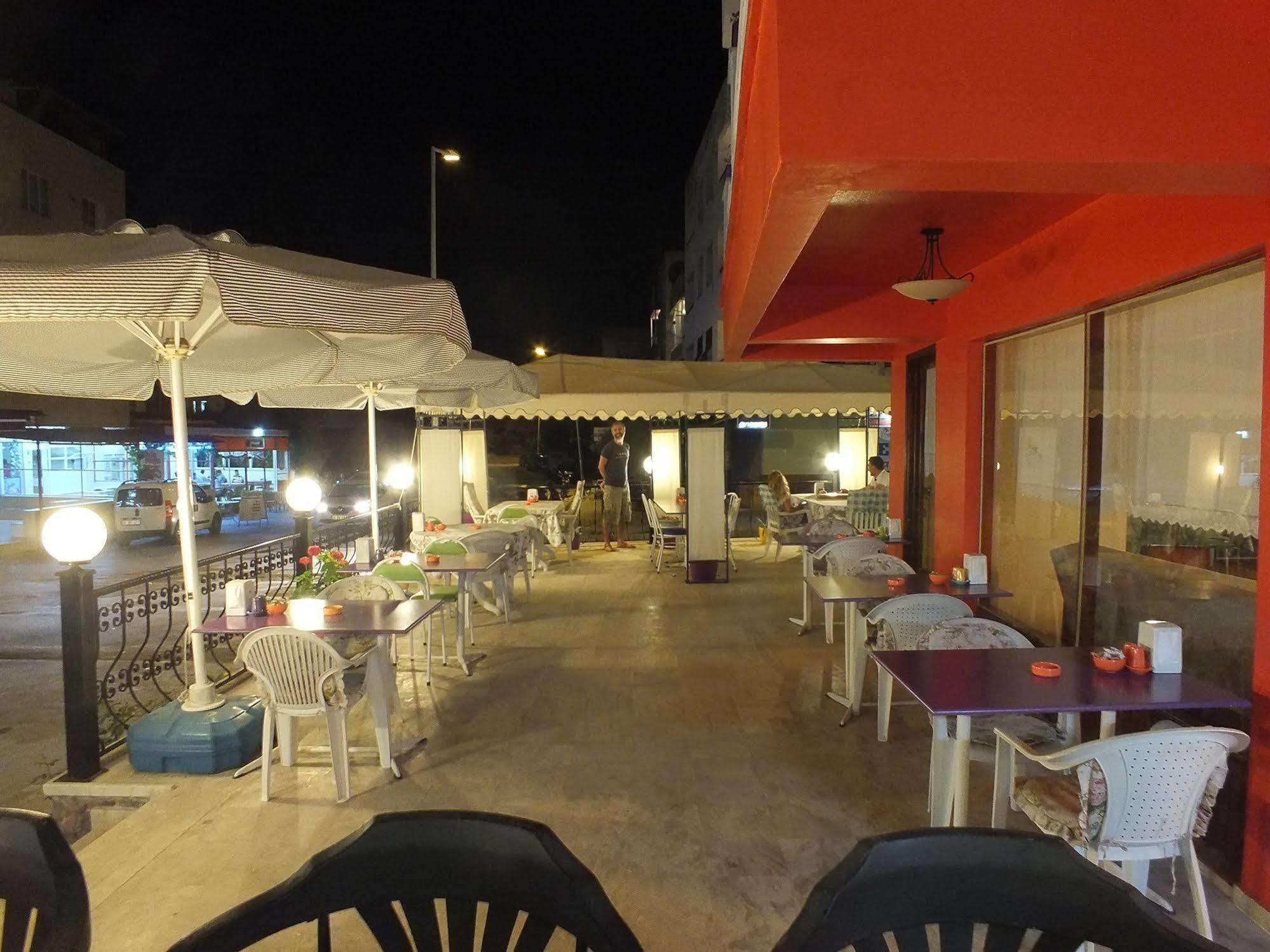 Hotel Dorukhan Kuşadası Buitenkant foto