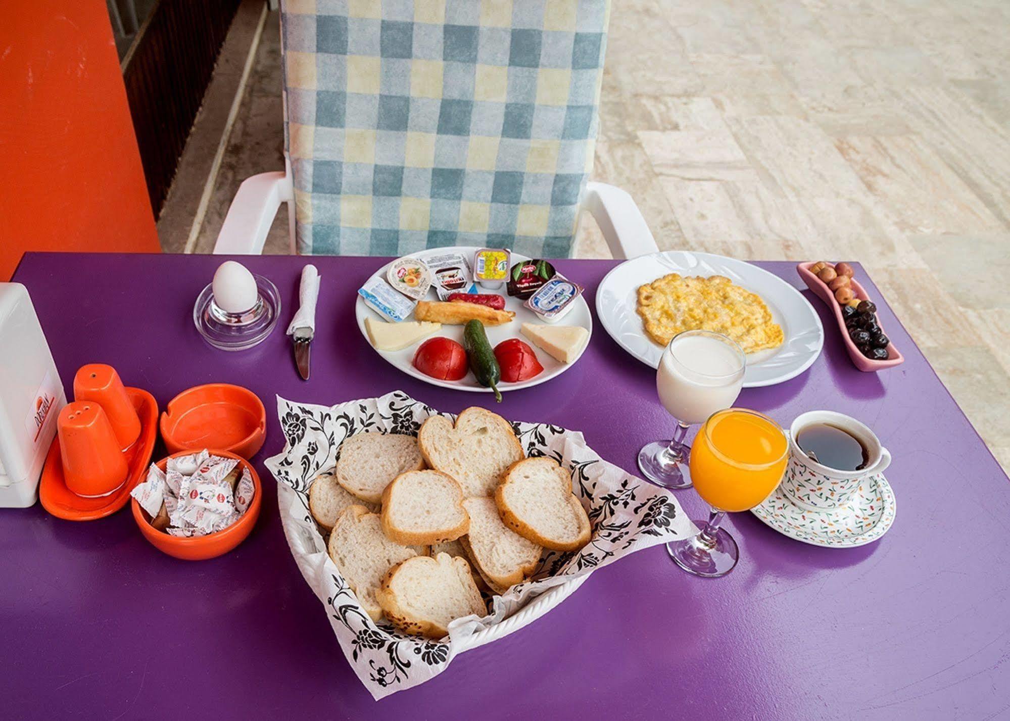 Hotel Dorukhan Kuşadası Buitenkant foto